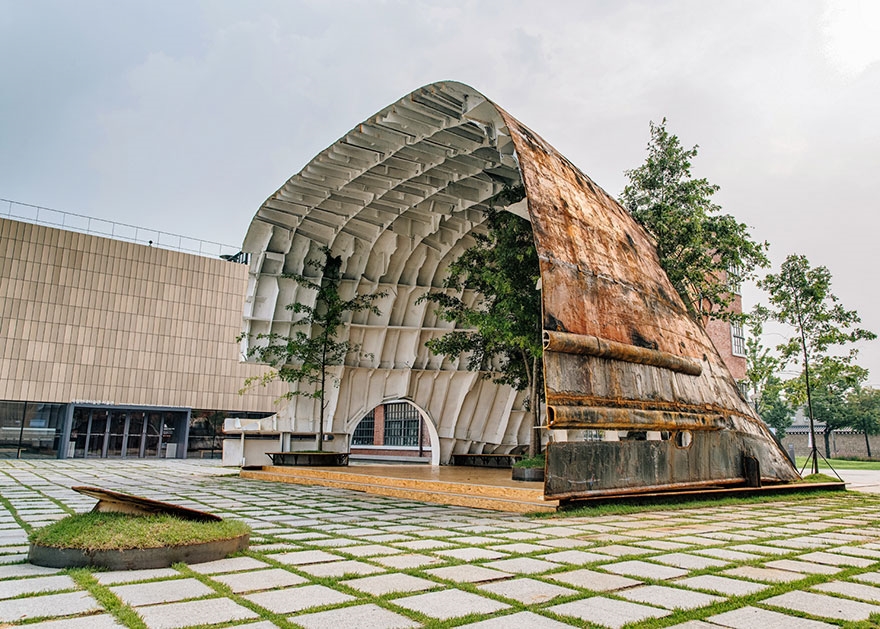 Archisearch A CORRODED SHIP'S HULL TRANSFORFMED INTO A PLANTED PUBLIC SPACE